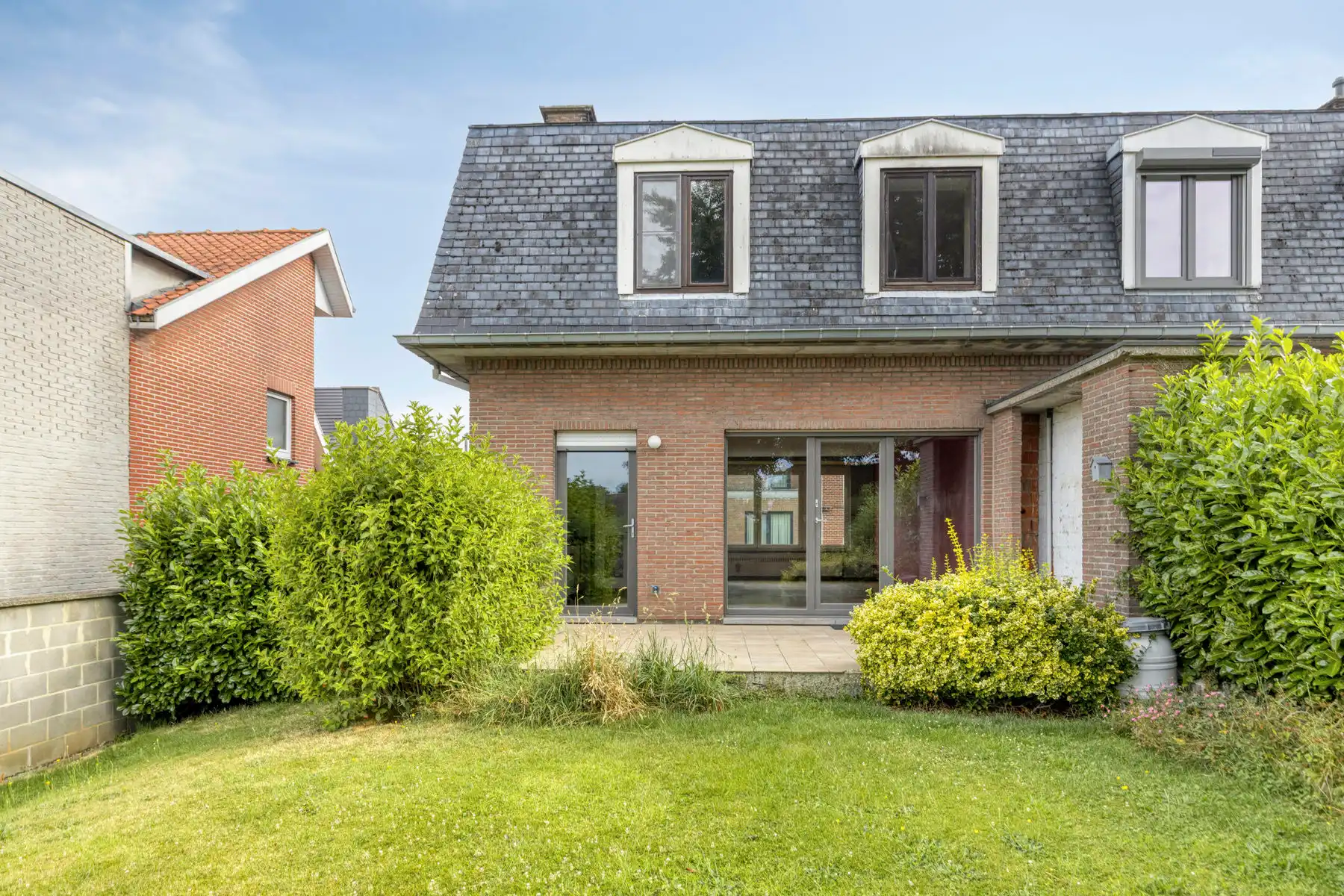 Ruime familiewoning (HOB) met garage en tuin! foto 25
