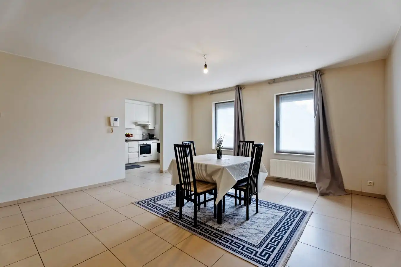 Passendale - Zeer ruim gelijkvloers appartement met 3 slaapkamers, terras en garage-optie foto 4