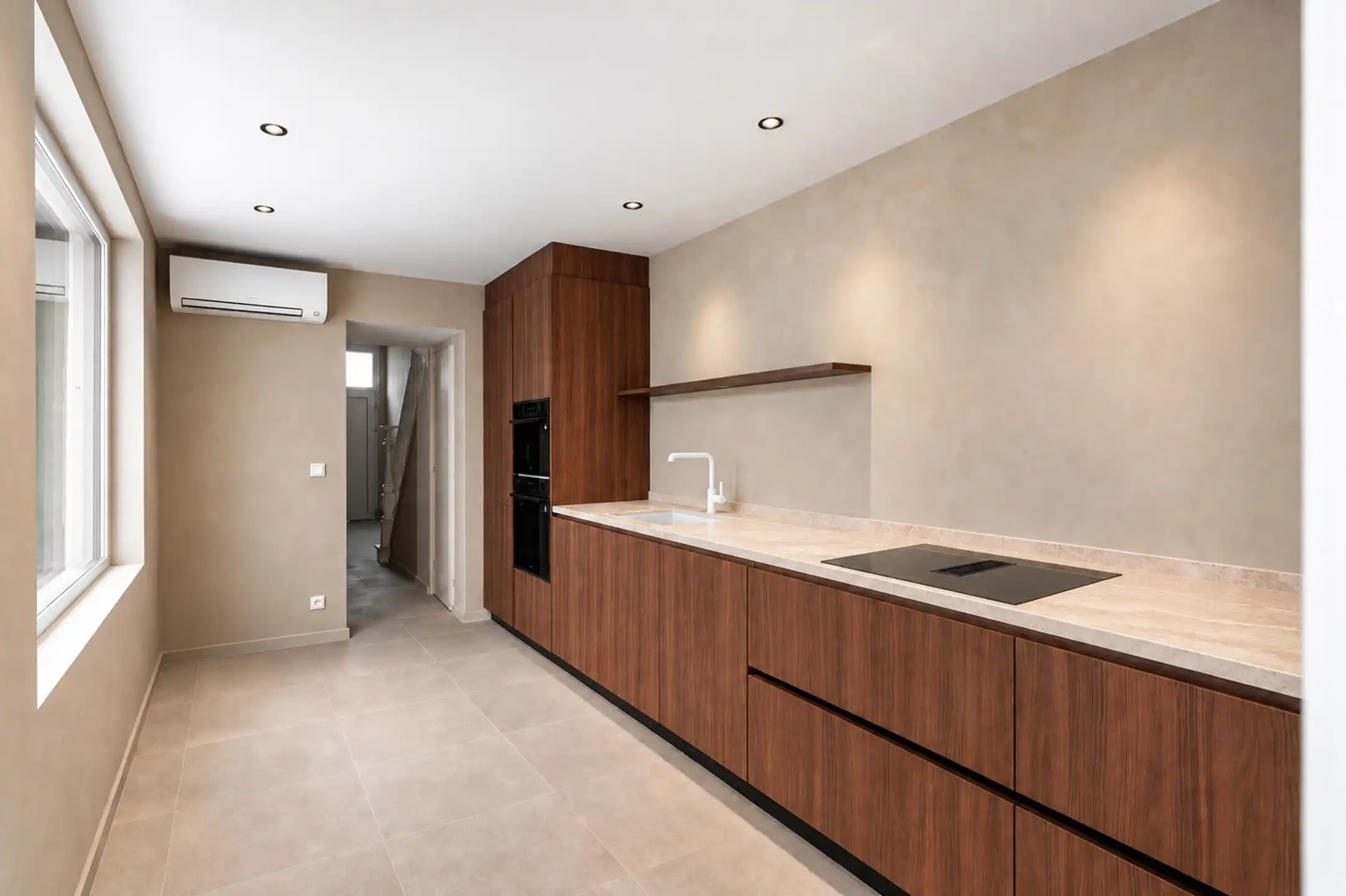 Prachtig gerenoveerde woning in het centrum van Aartselaar foto 4