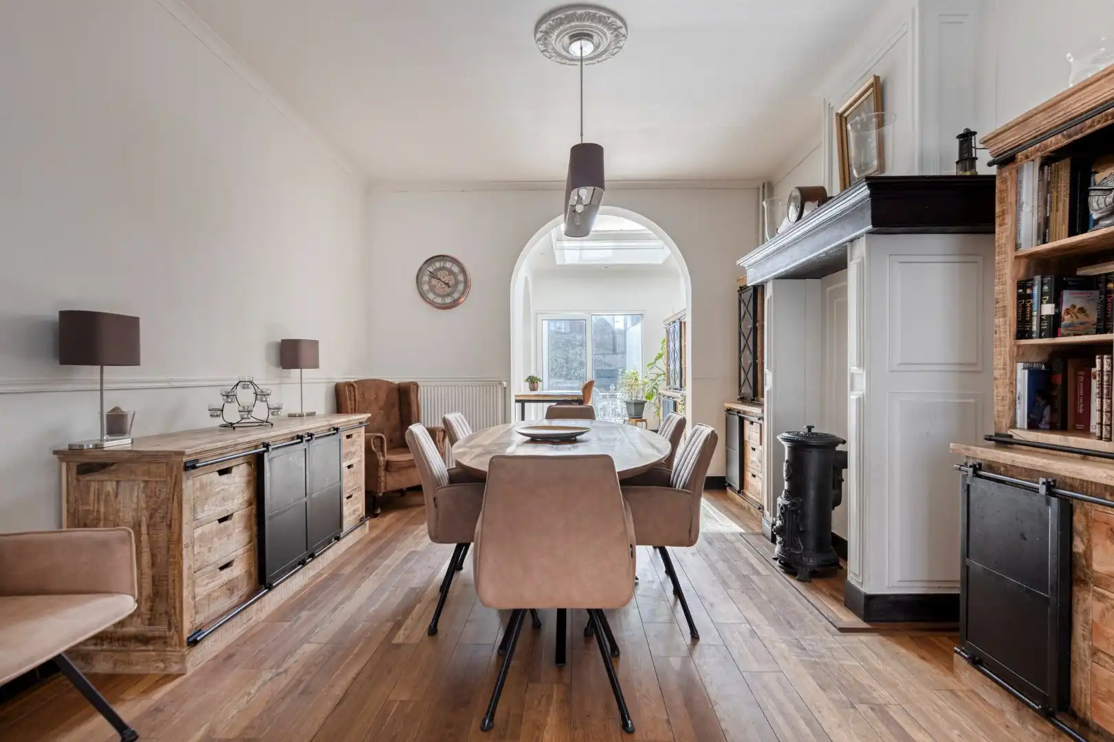 Karaktervolle herenwoning uit 1871 met 4 slaapkamers en prachtige stadstuin - Merksem foto 5