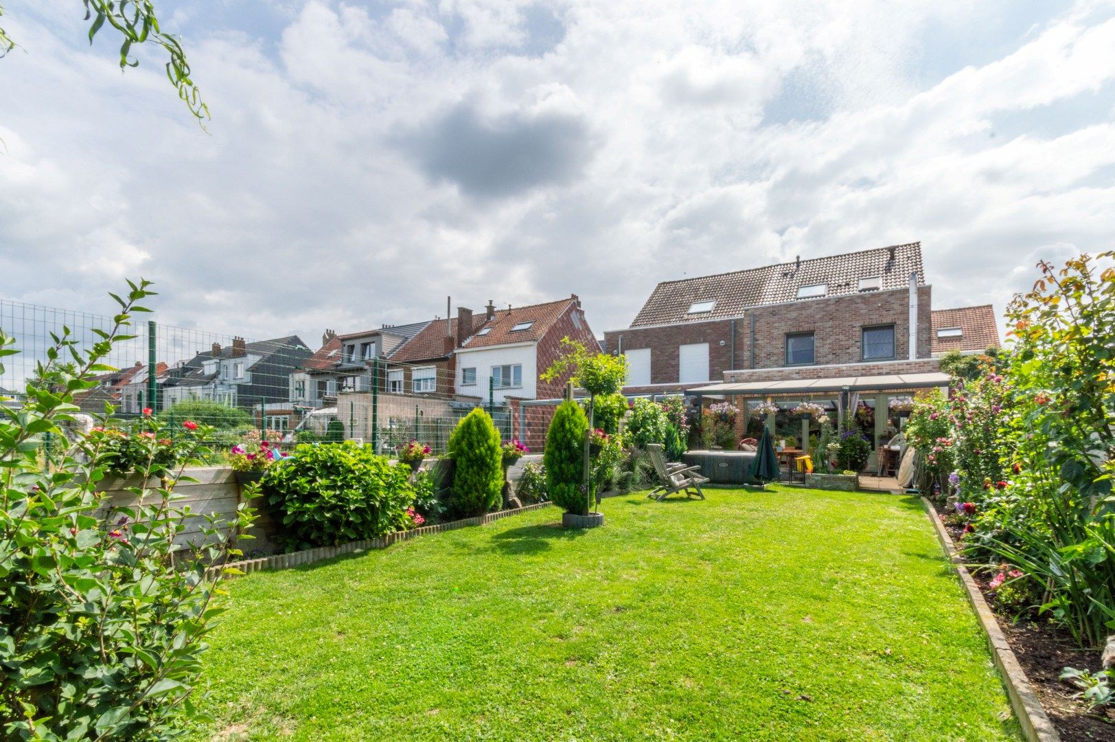 RUIME & RECENTE WONING MET 5 SLP + 2 BDK ! foto 11