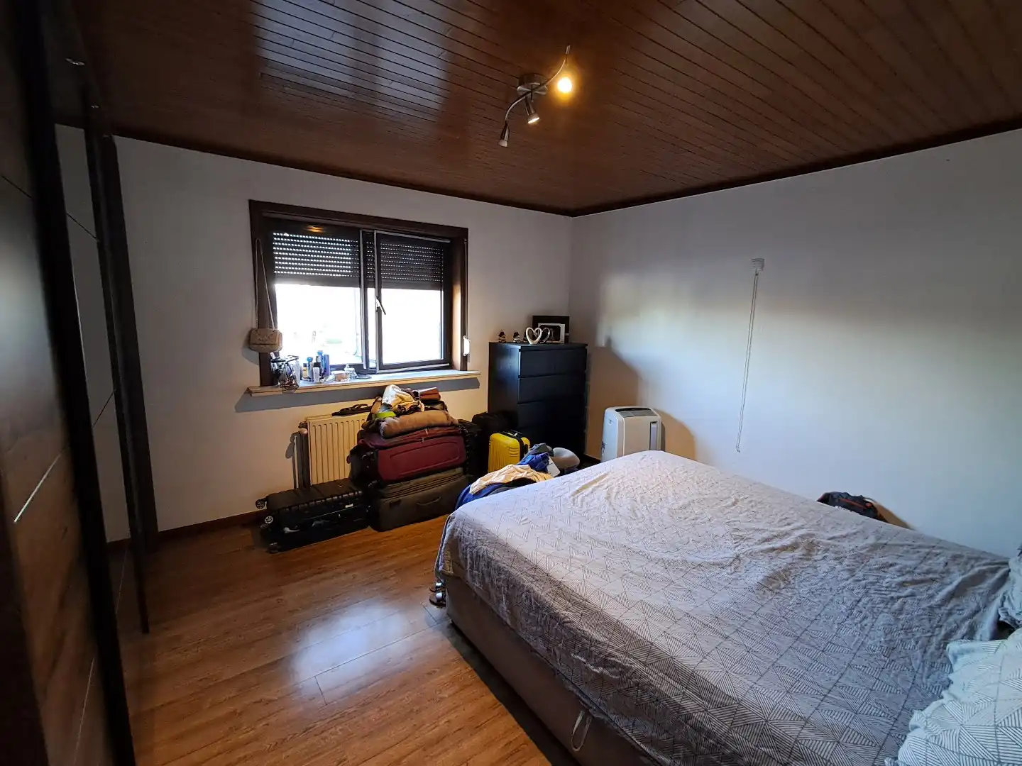 Ruim appartement te Sijsele. foto 9