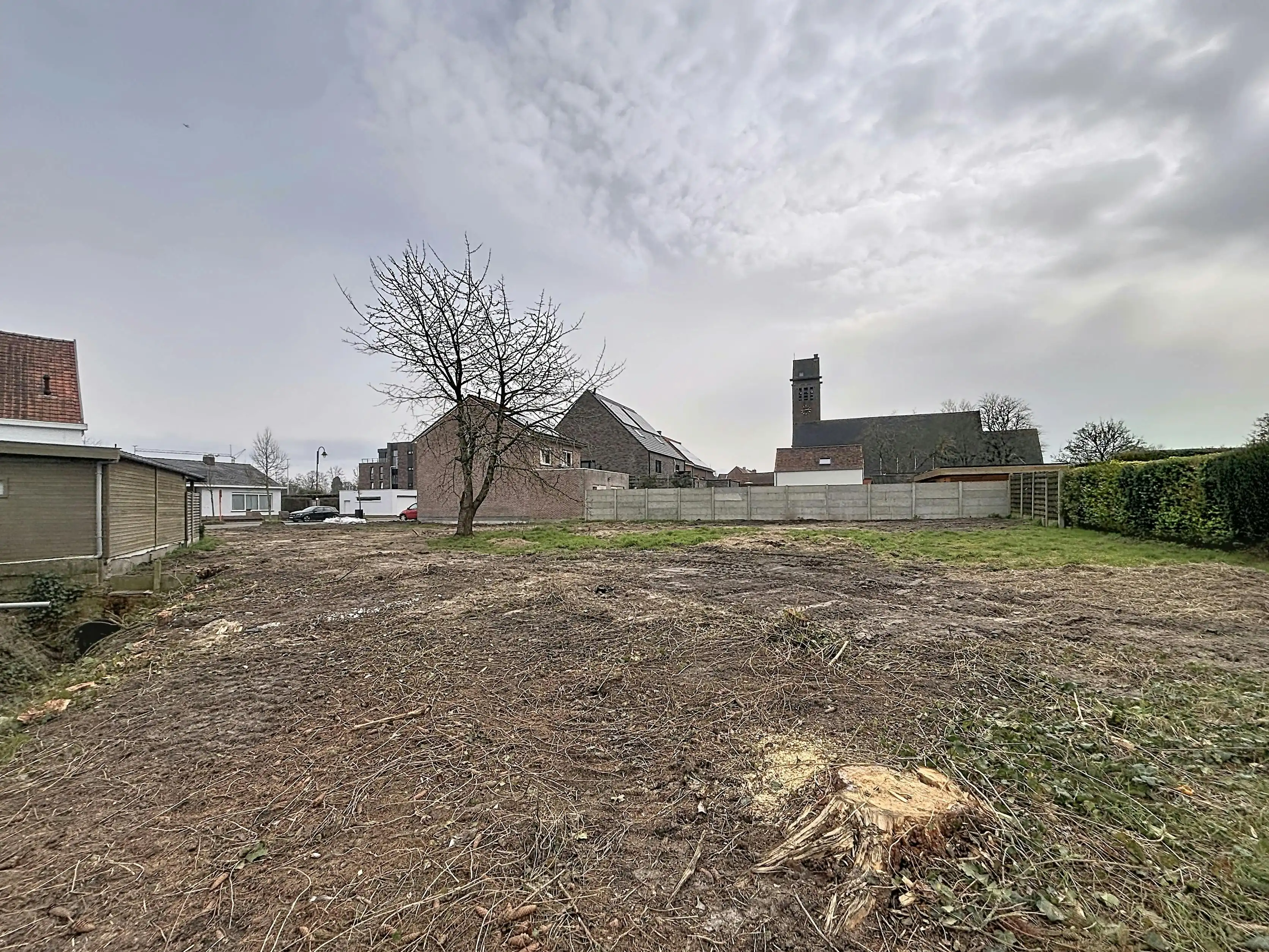 Residentieel gelegen bouwgrond (950m²) voor halfopen bebouwing in Aalter foto 8