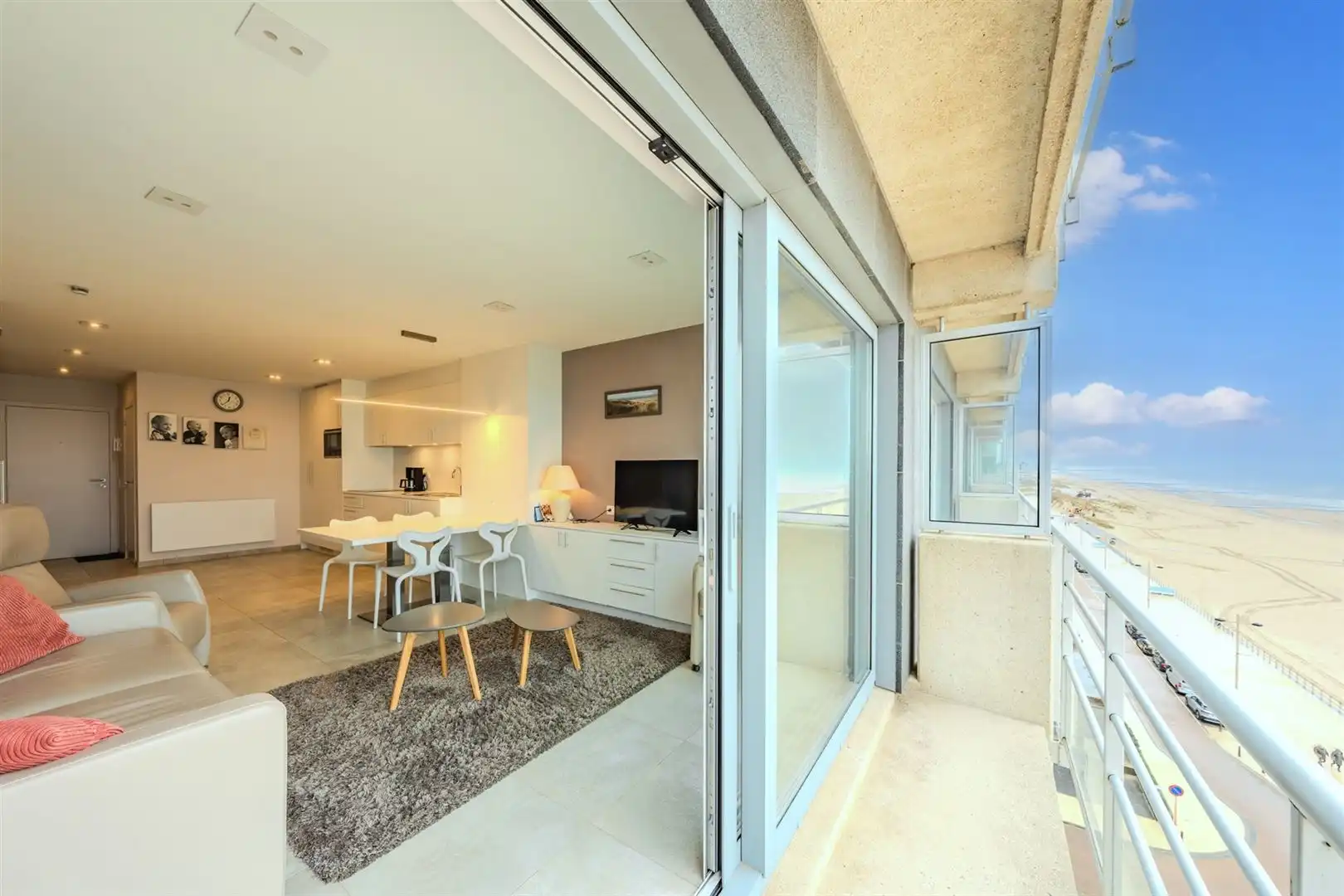 Moderne instapklare studio foto 18