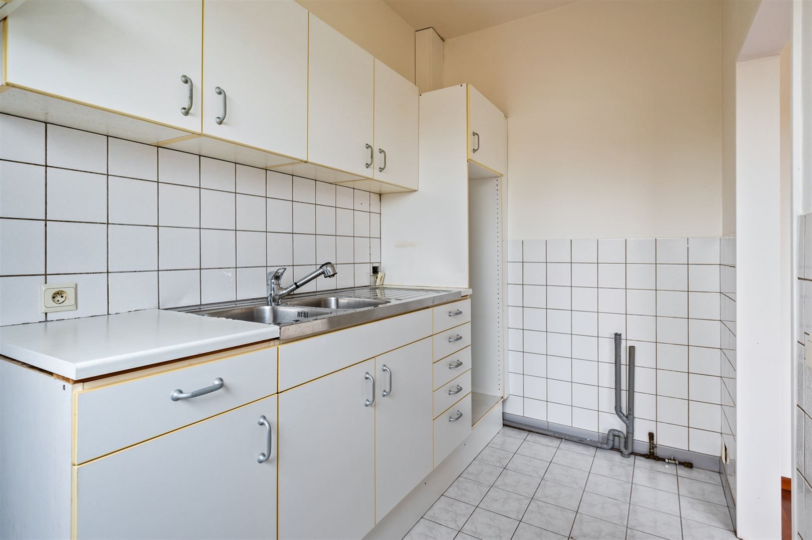 Te renoveren appartement ca. 64m2 met één slaapkamer foto 8