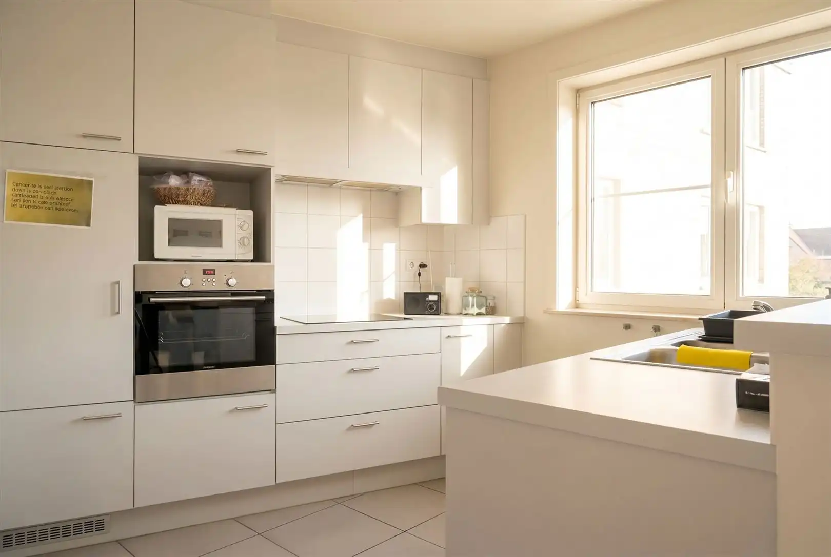 Appartement  TE HUUR aan de stadsrand van Oudenaarde. foto 8