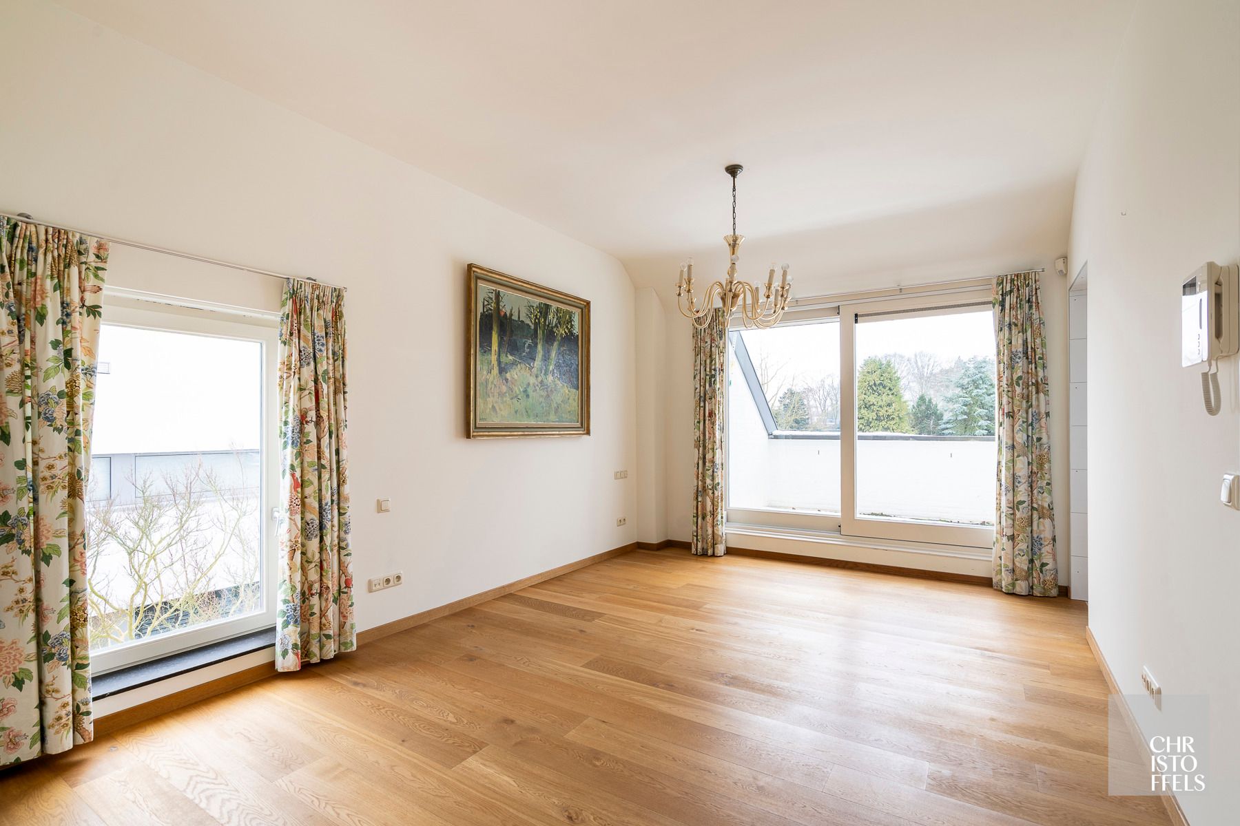Villa (336m²) met 3 slaapkamers en een zwemvijver op een perceel van 1.219m²!  foto 11