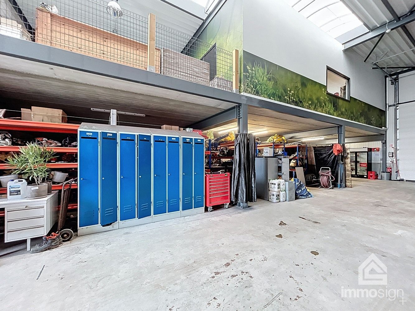 Veelzijdige halfopen bedrijfshal met kantoor en buitenruimte in Pelt! foto 6