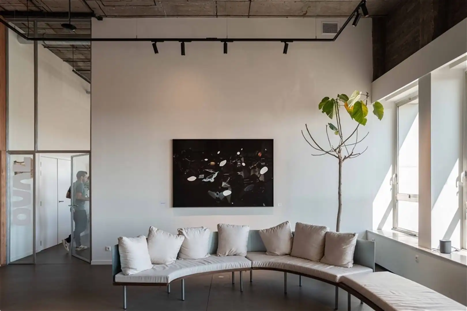 Co-rental in inspirerend skyline-kantoor OVAL Sky foto 4