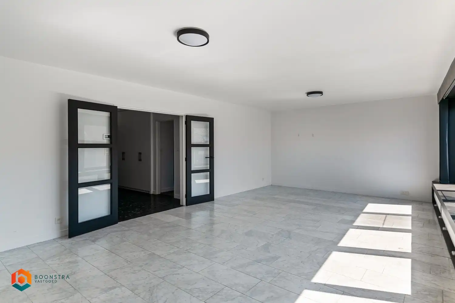 Gerenoveerd 2 slpkr appartement met uniek zicht op TOP locatie foto 6