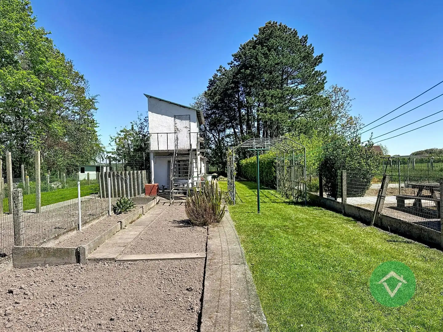 Instapklare woning met 3 slaapkamers en tuin te Eernegem  foto 16