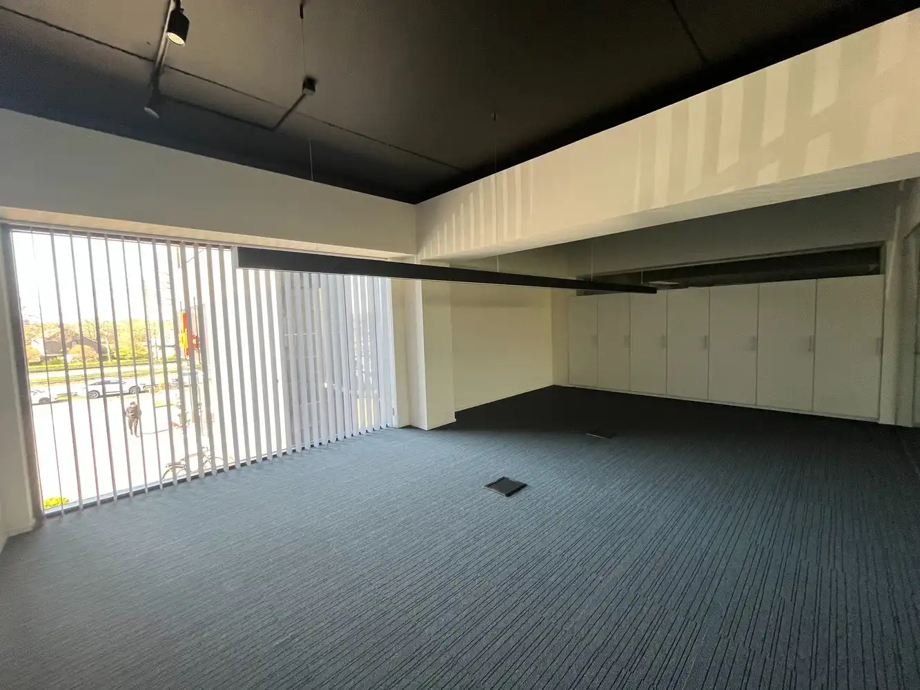 652m² kantoren foto 23