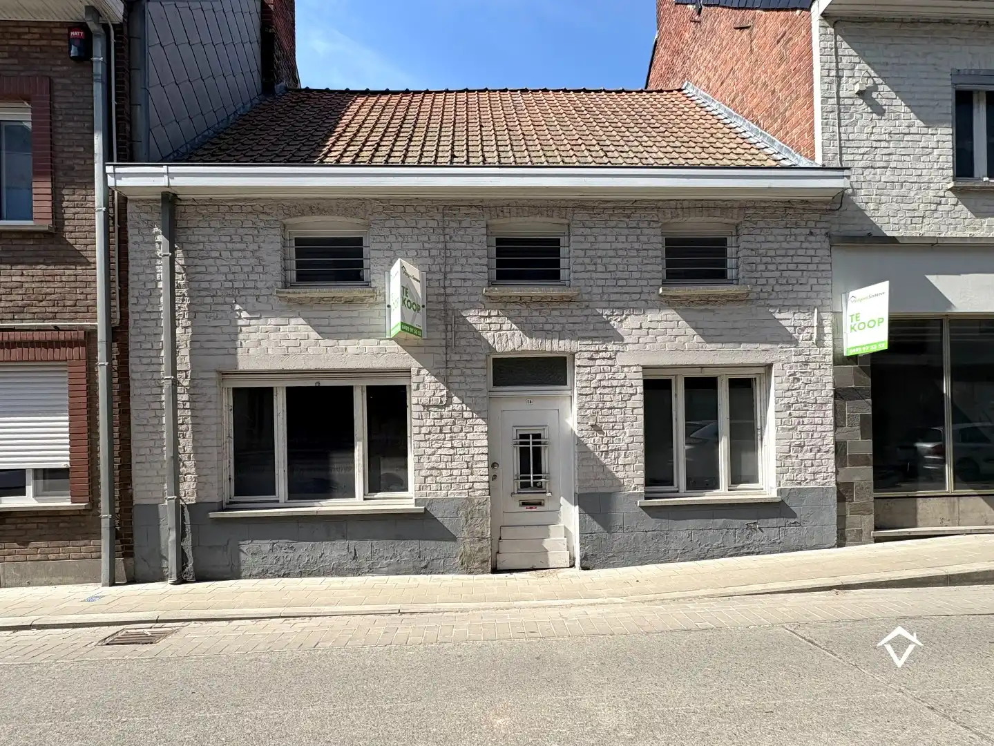 Unieke ruime eigendom op 1169 m² grond met voormalige handelsruimte in centrum Koekelare foto 3