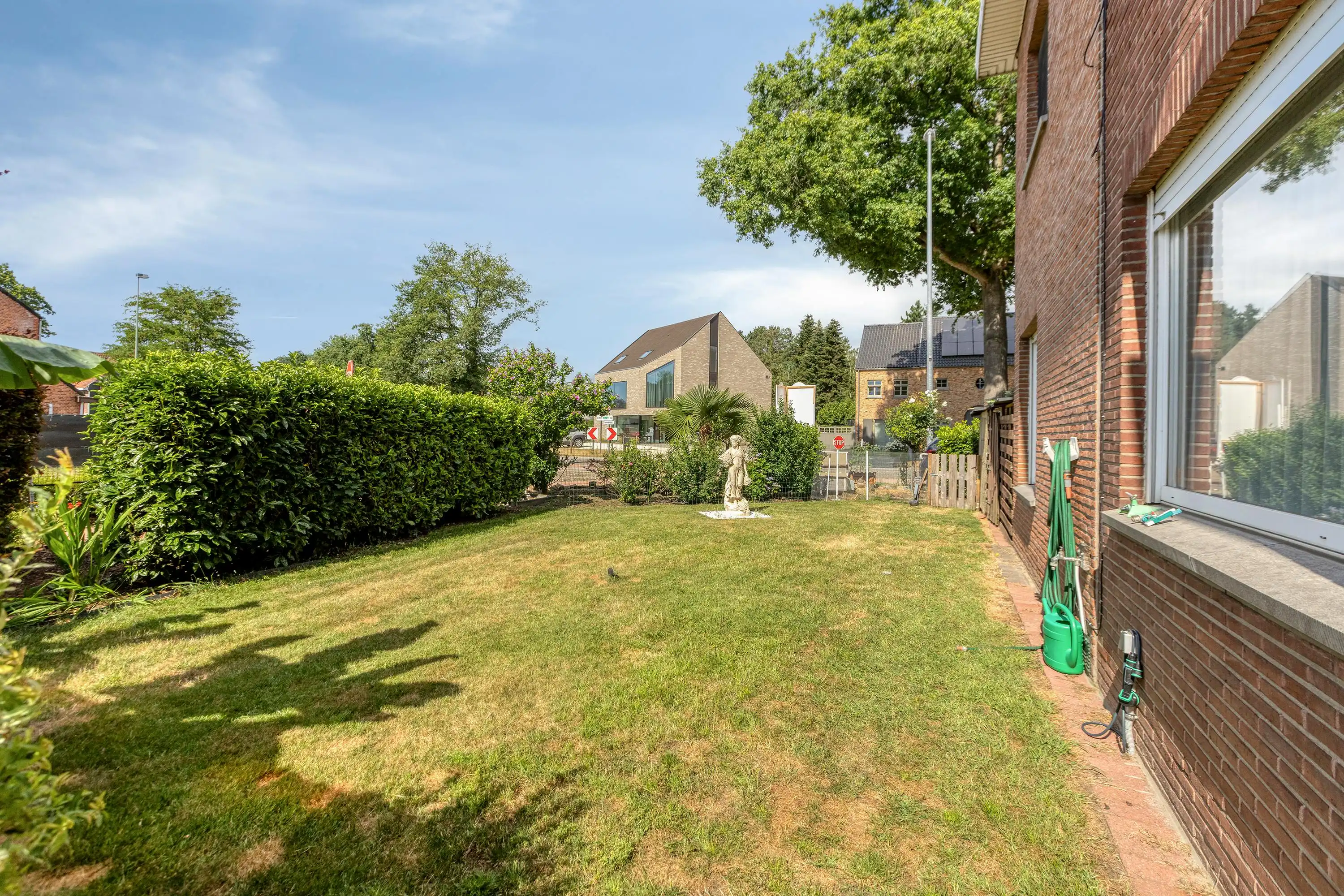 3 woningen als één geheel te koop op toplocatie in Zonhoven foto 33