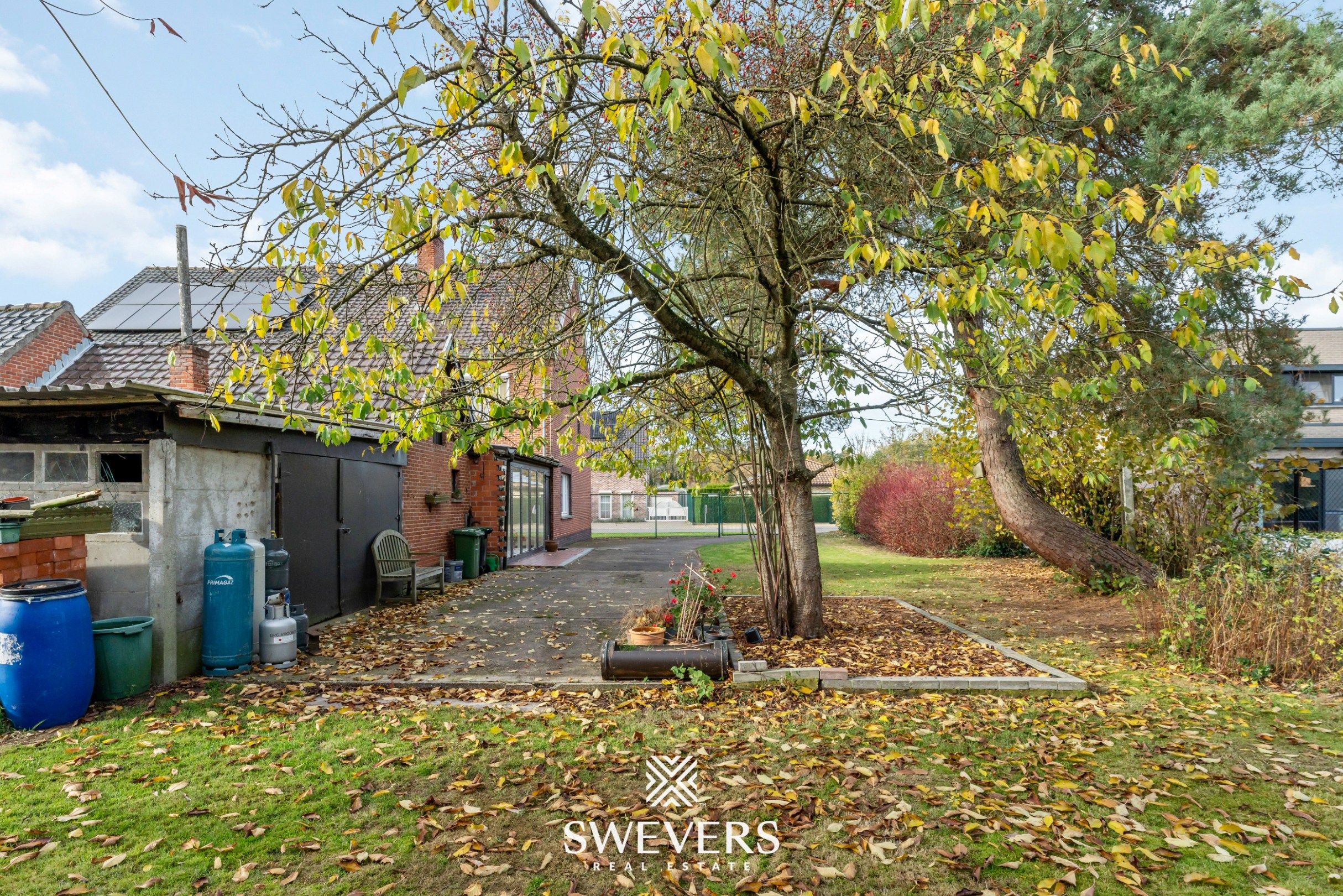 Charmante halfopen gezinswoning met potentieel (8are) op toplocatie in Diepenbeek foto 30