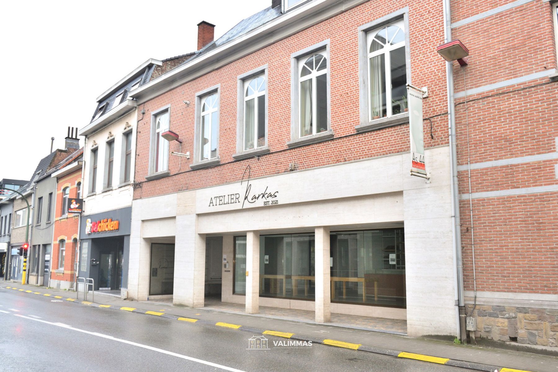 Handelsruimte op commerciële topligging in centrum Asse... foto {{pictureIndex}}