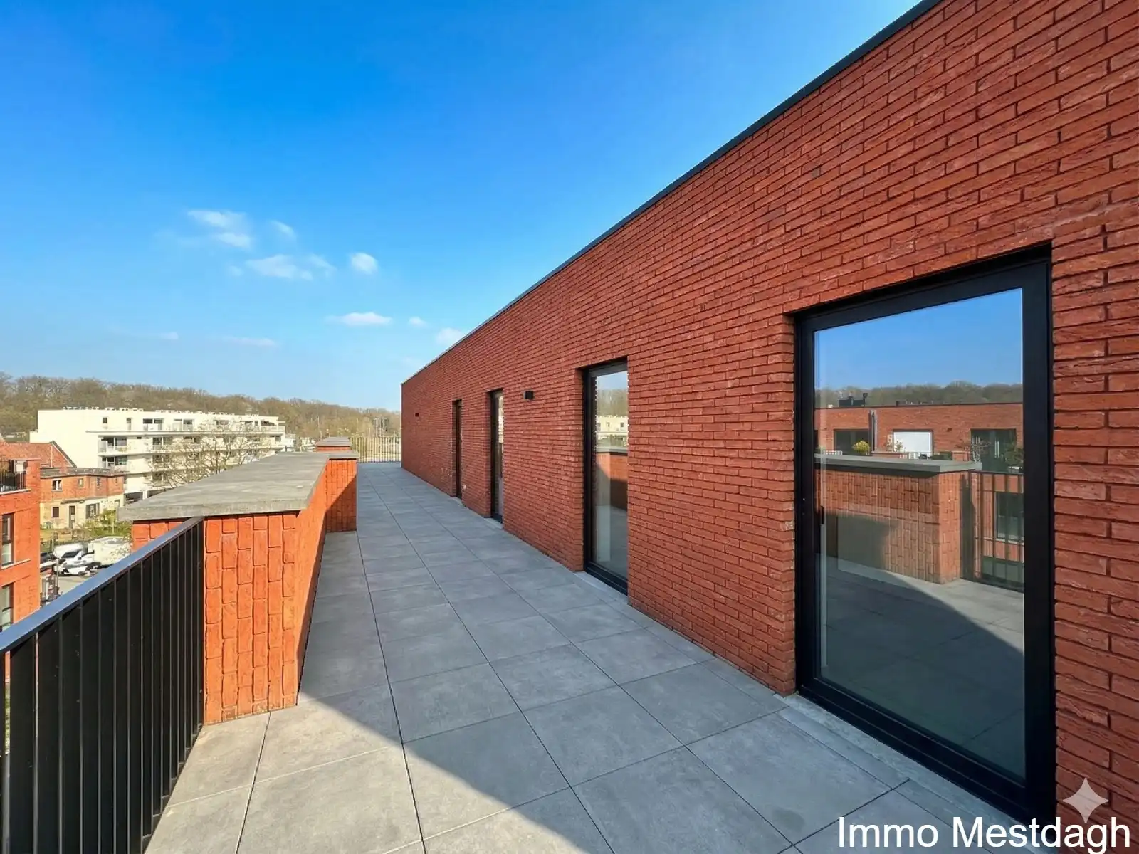 Unieke Penthouse met Panoramisch Uitzicht & Terrassen Rondom foto 41