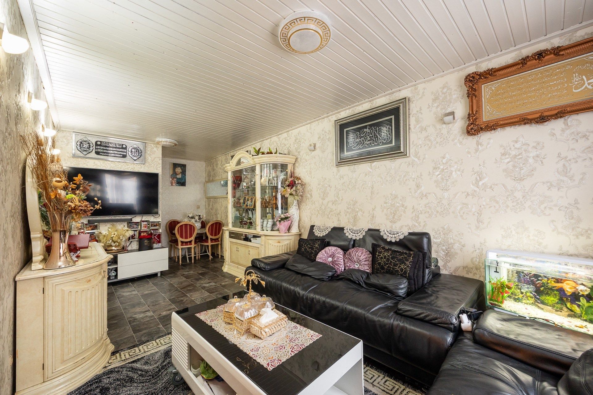 Woning met potentieel in opkomende buurt van 2060 foto 3