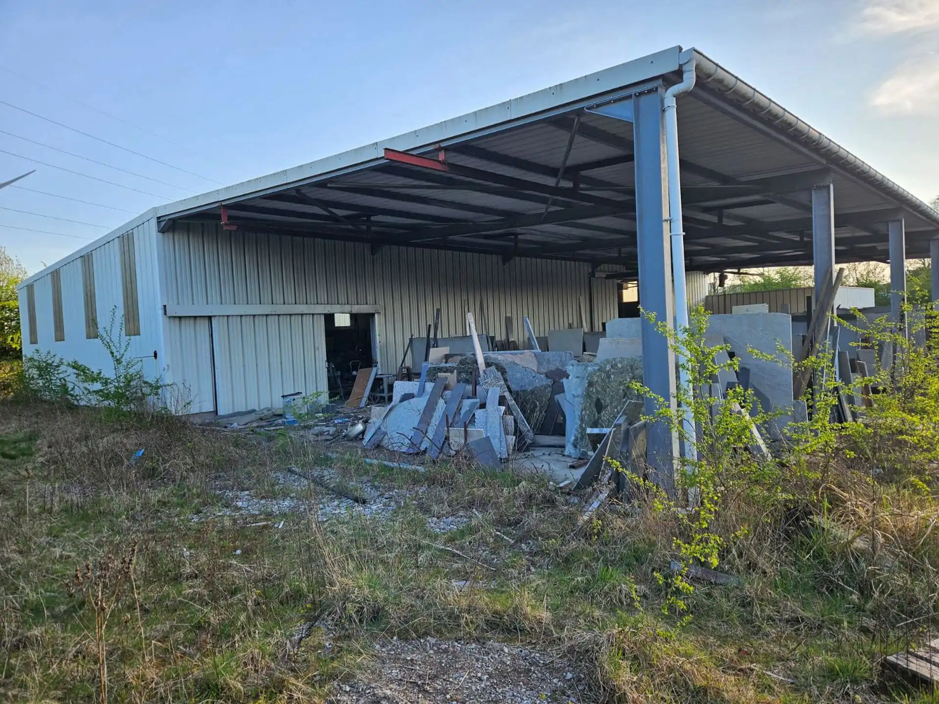 GENK te koop: Industriegrond met constructie - toplocatie foto 3