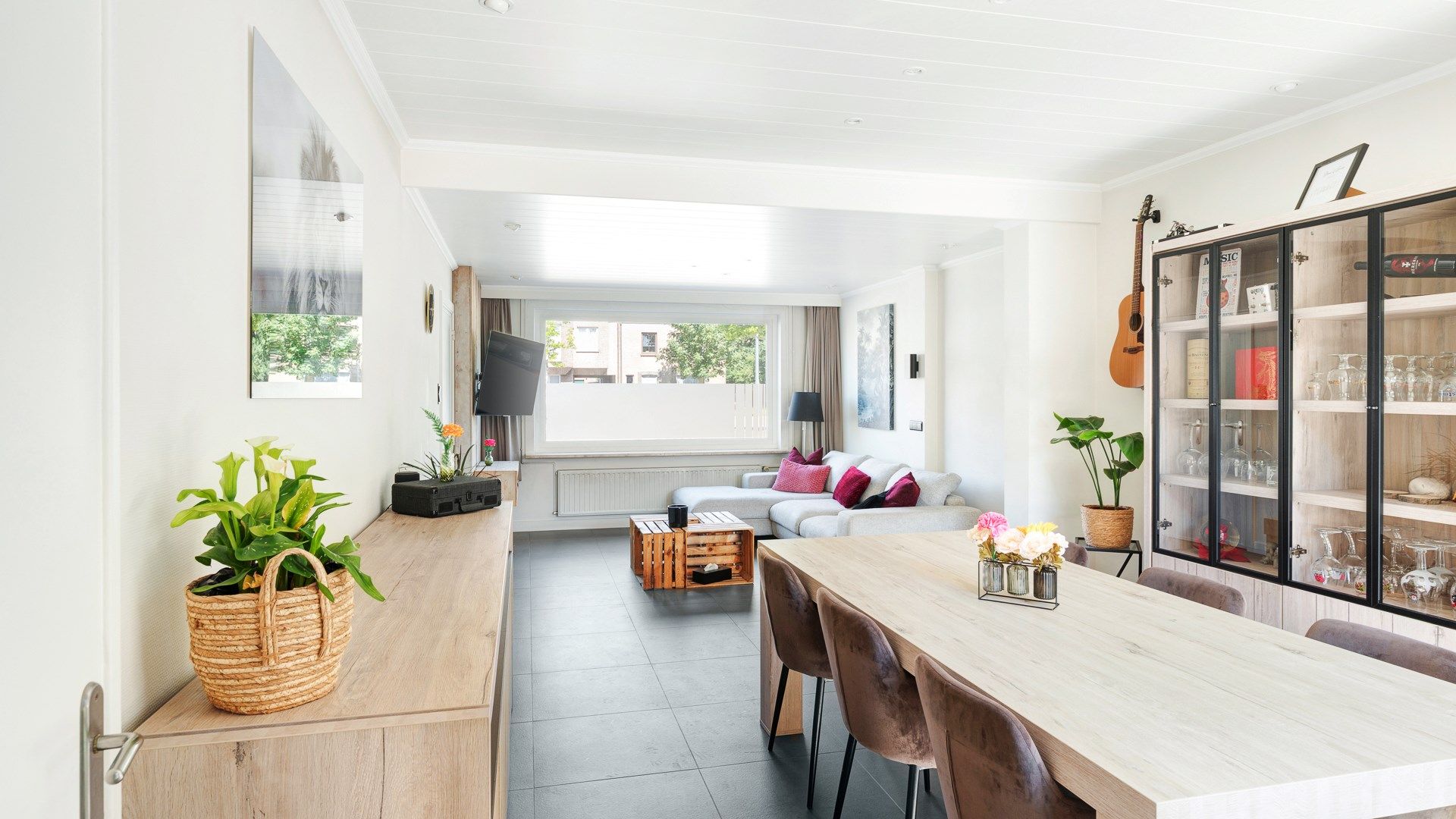 Ruime woning met garage & tuin nabij Knokke-centrum foto 7