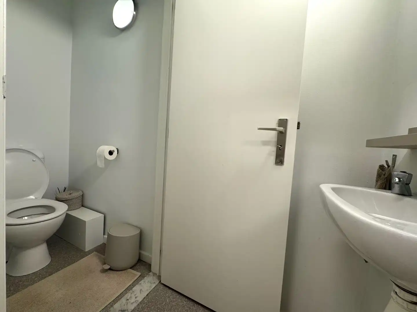 Gelijkvloers handelspand te huur in Genk centrum foto 14