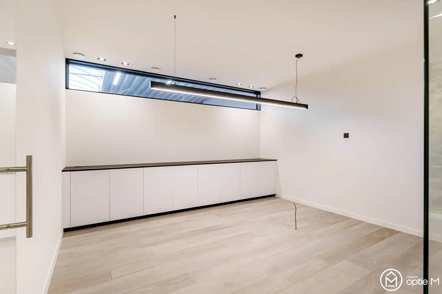 Moderne bedrijfsunit met kantoren in Heusden foto 15