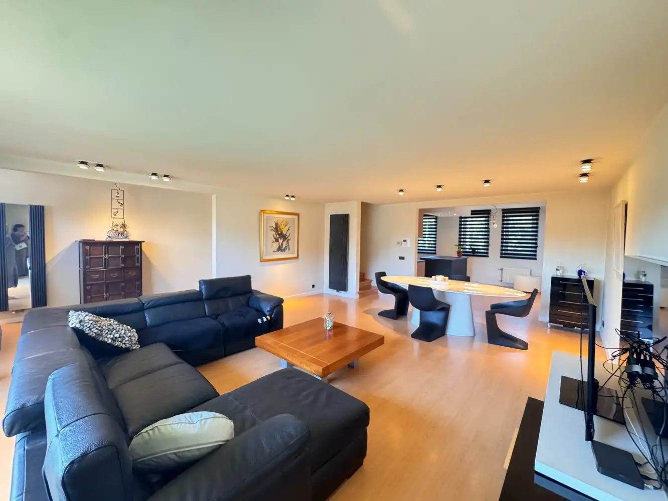 Exclusief wonen in het hart van Zutendaal – 170 m² wooncomfort met splinternieuwe designkeuken foto 5
