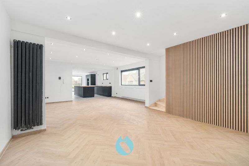 Ruime instapklare woning met 3 slaapkamers en tuin (EPC A) foto {{pictureIndex}}