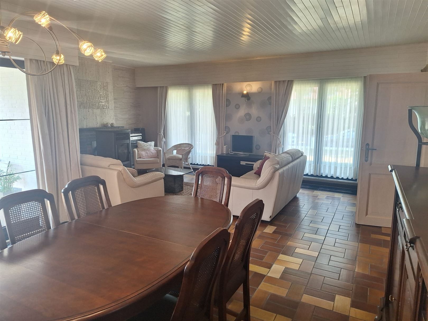 TE HUUR: Ruime woning met 3 slaapkamers te Zolder!  foto 3