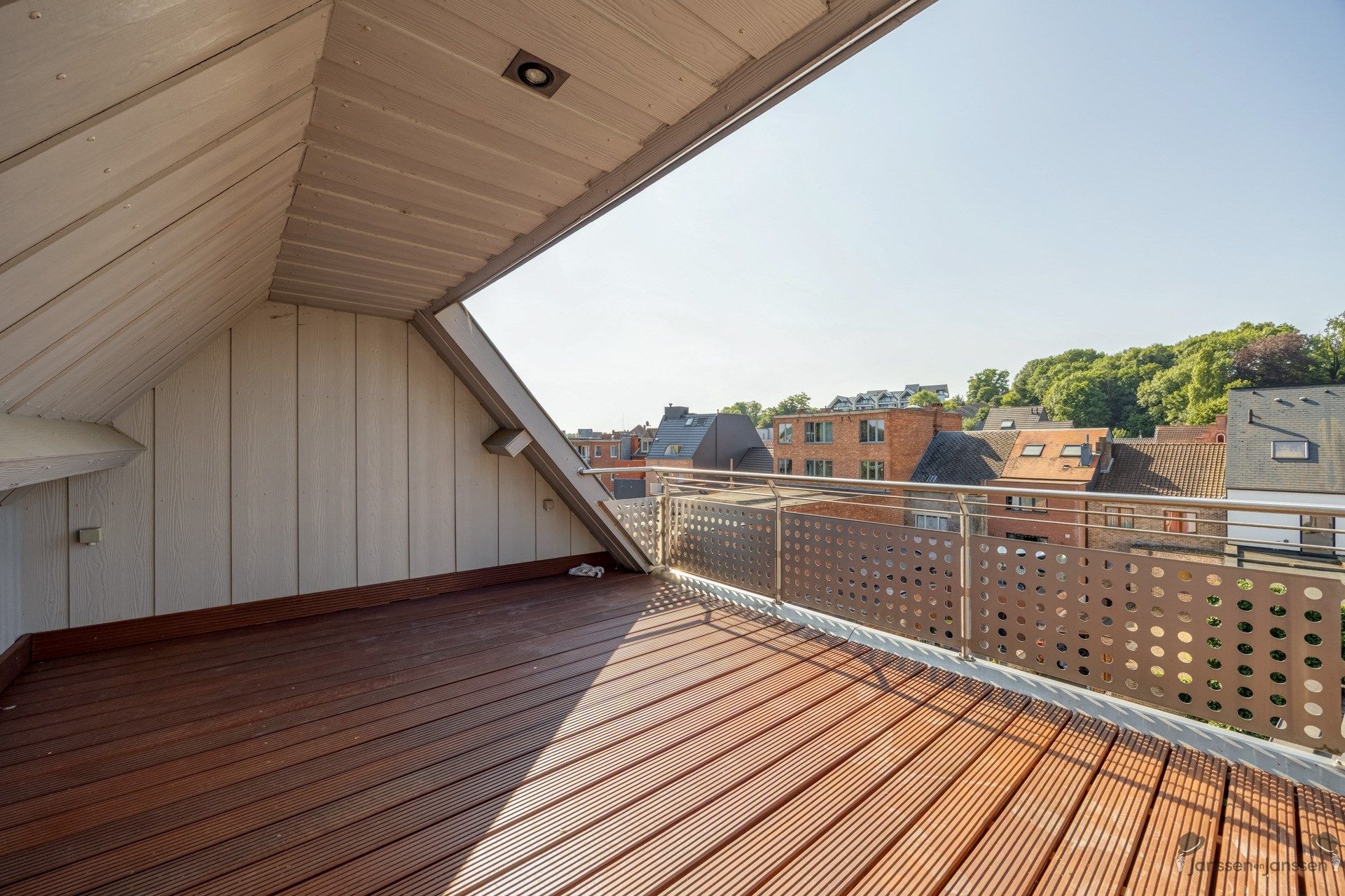 Ruim duplexappartement met twee slaapkamers te koop op het 2e verdiep in hartje Aarschot. foto 19