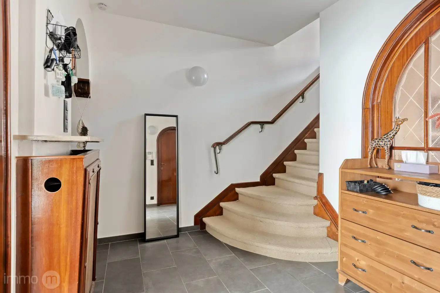 Opbrengsteigendom met 9 appartementen en handelsruimte op toplocatie nabij station Leuven foto 2