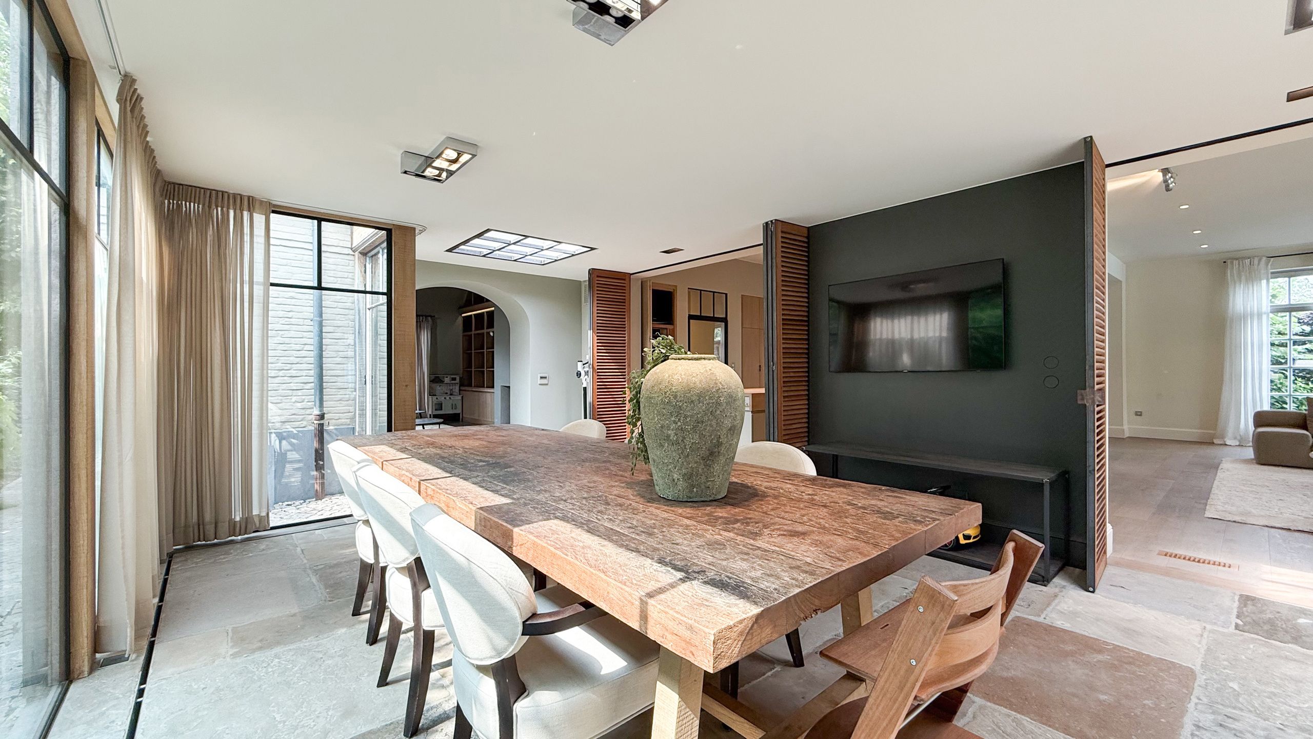 Exclusieve villa met zwembad op riant perceel in Koersel! foto 26