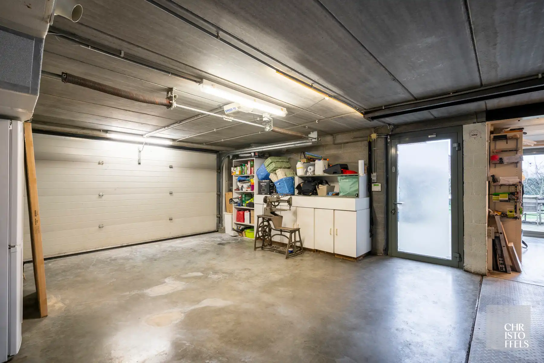 Ruime woning in Bilzen met veel woon- en werkmogelijkheden!  foto 15