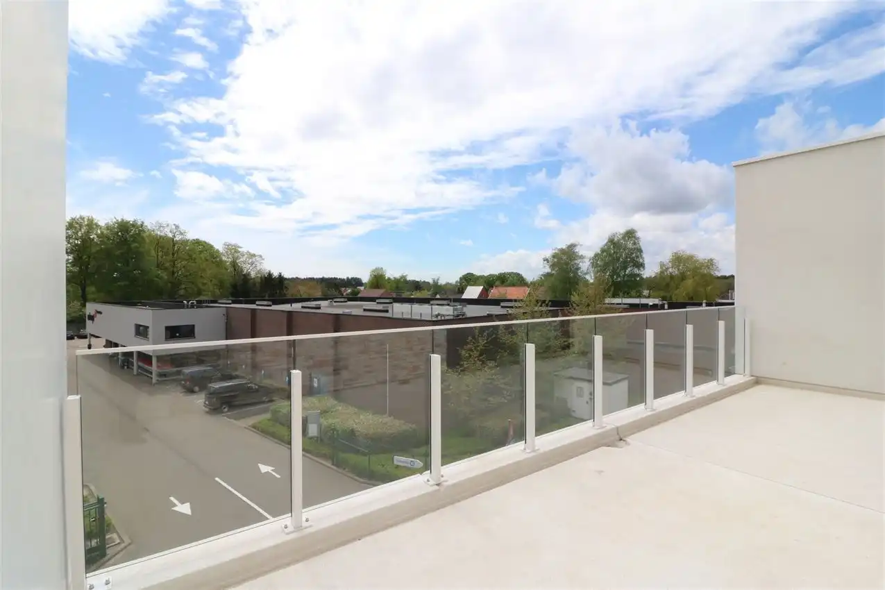 Bosrijke omgeving, enerzuinig, uniek concept foto 14