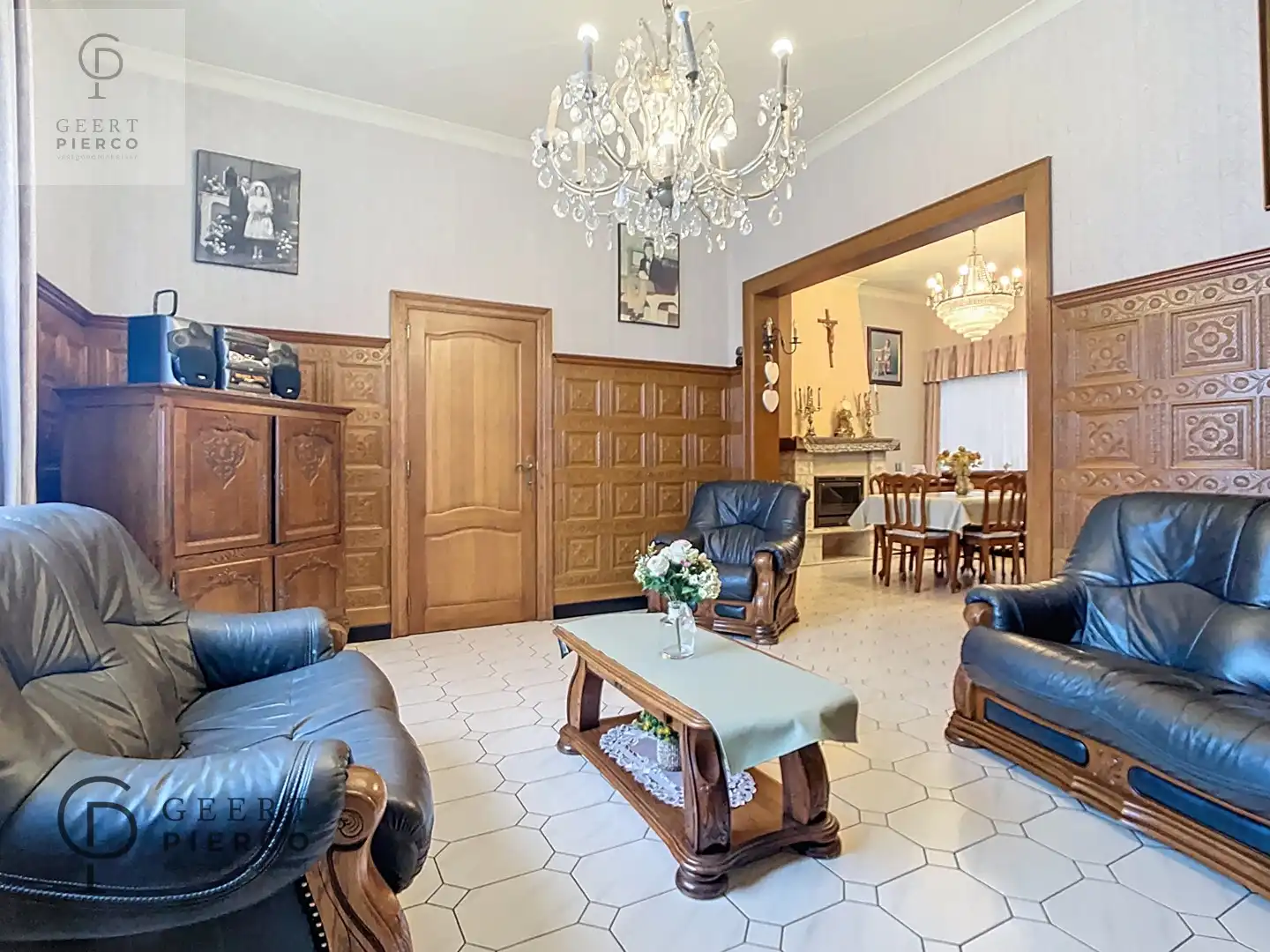 Karaktervolle hoeve met loods op een perceel van 16a76ca. foto 5