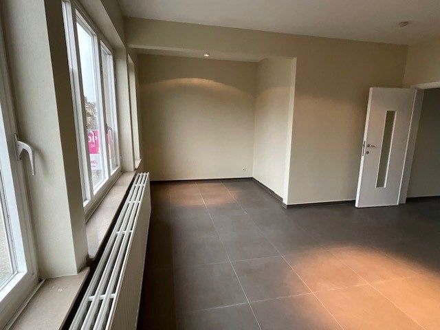 Appartement met veel lichtinval tussen de Europese school en het sportpark NEO foto 9