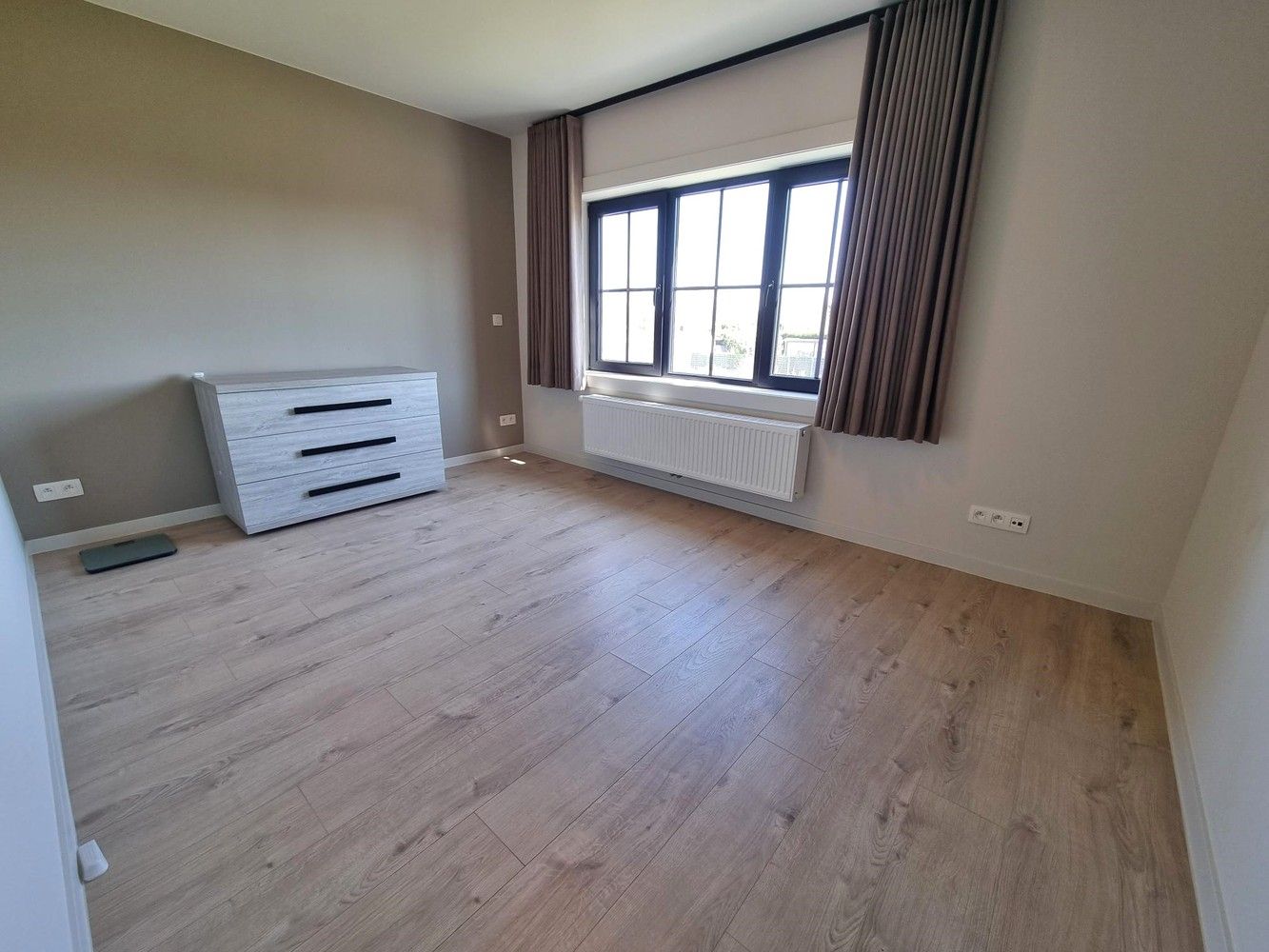 Totaal vernieuwde woning, 3 ruime slaapkamers op een mooi perceel van 8a71ca foto 10
