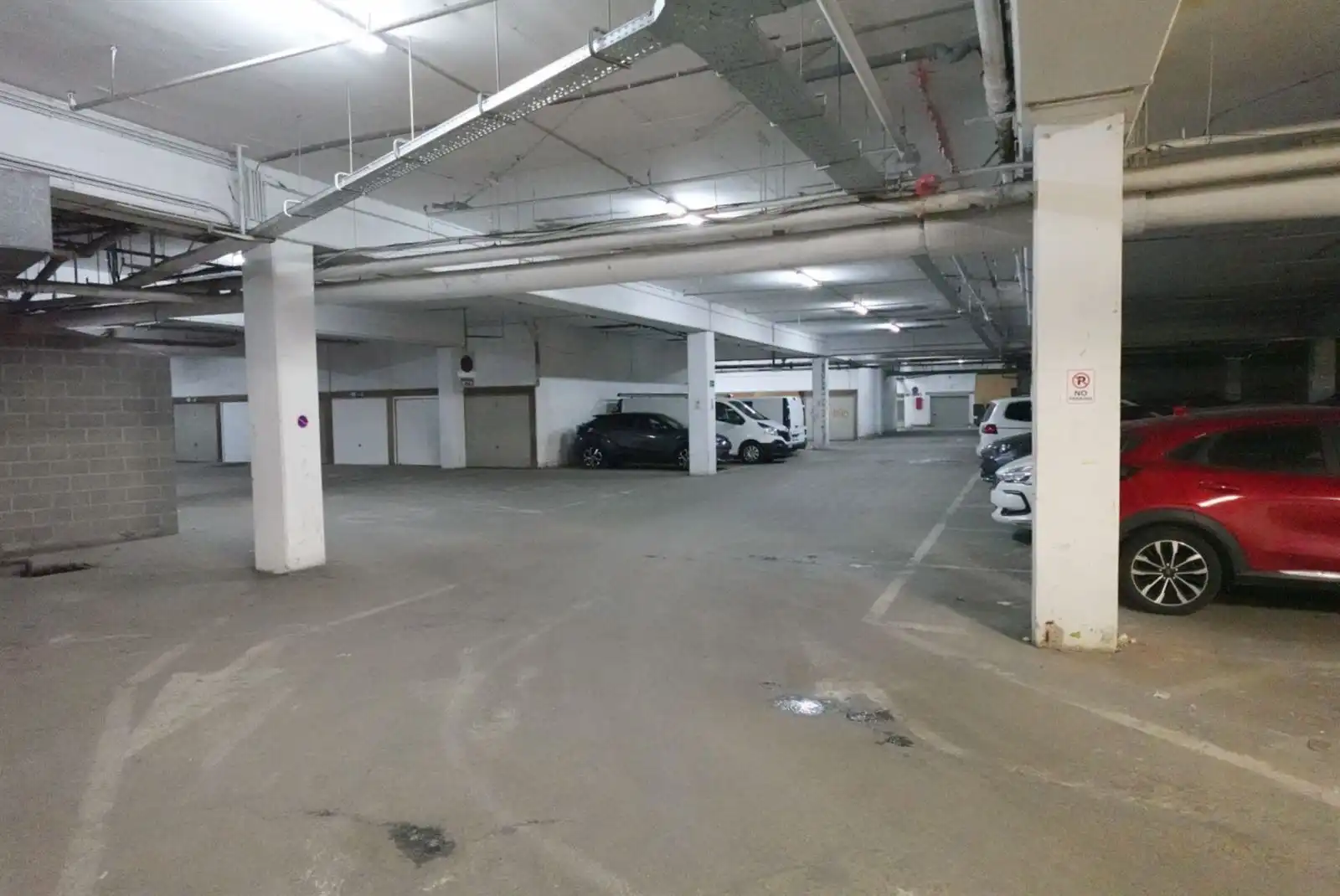 3 garages te koop in Anderlecht foto 5