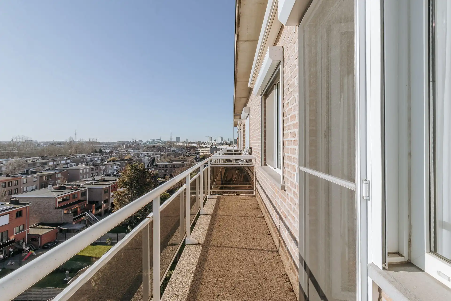 Lichtrijk twee slaapkamer appartement op gunstige locatie foto 19