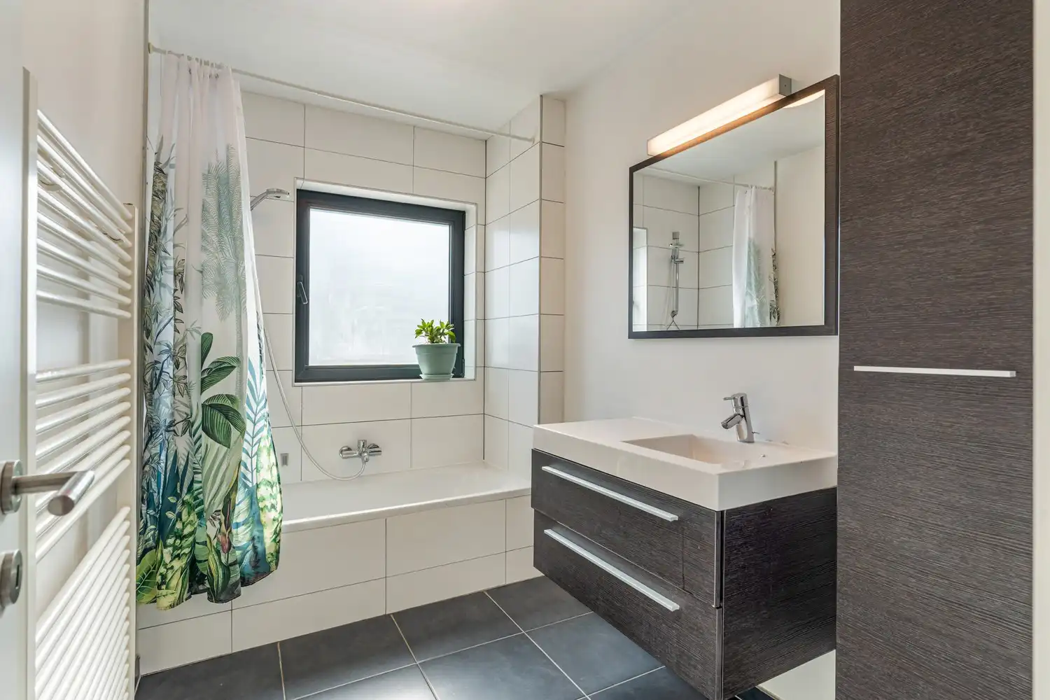 Moderne en energiezuinige(A-label) woning met 4 ruime slaapkamers, 2 badkamers, 2 autostaanplaatsen, een ruime kelder en een tuin te Kessel-Lo! foto 20