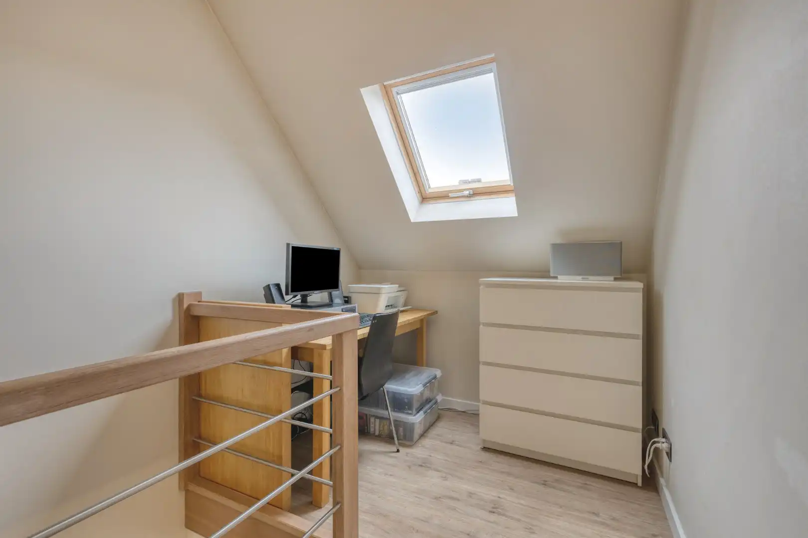 Instapklare bel-etagewoning met dubbele garage en tuin in het centrum van Retie foto 26