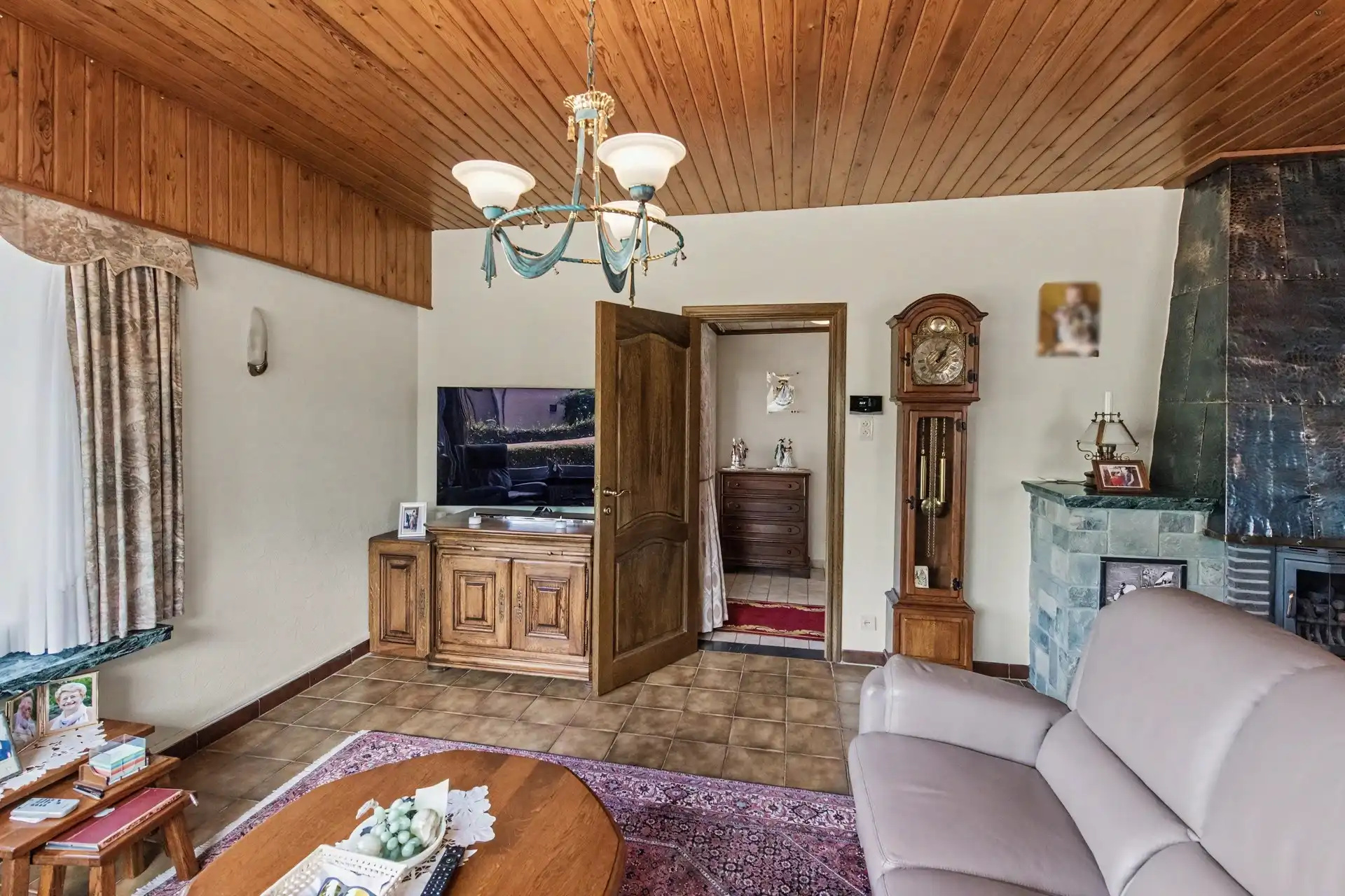 Verzorgde bungalow in rustige straat te Stekene foto 6