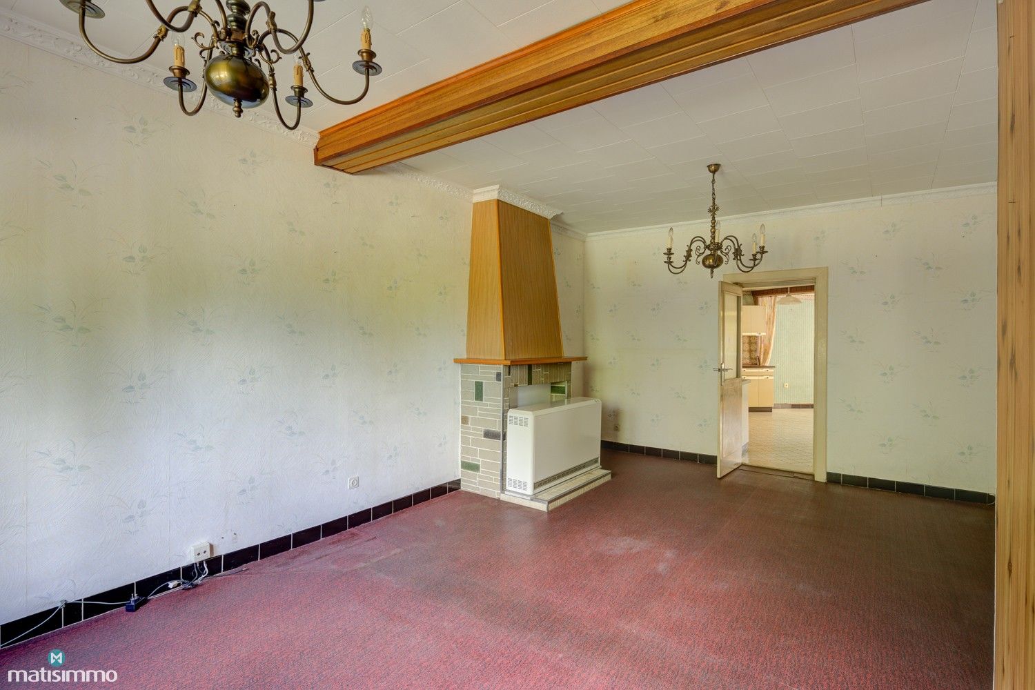 CHARMANTE EN GEZELLIGE WONING MET 4 SLAAPKAMERS, RUIME VRIJSTAANDE GARAGE EN TUIN TE GENK foto 6