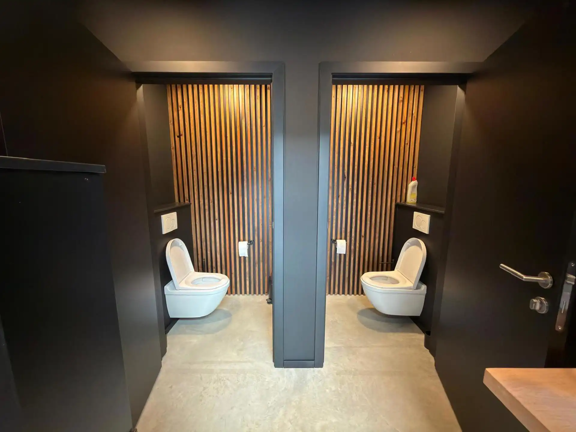 TE KOOP Alken: KMO-unit met kantoren (272m²) foto 15