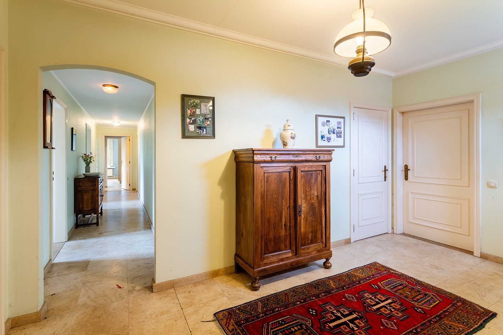 Jaren 70 villa op ruim perceel  foto 19