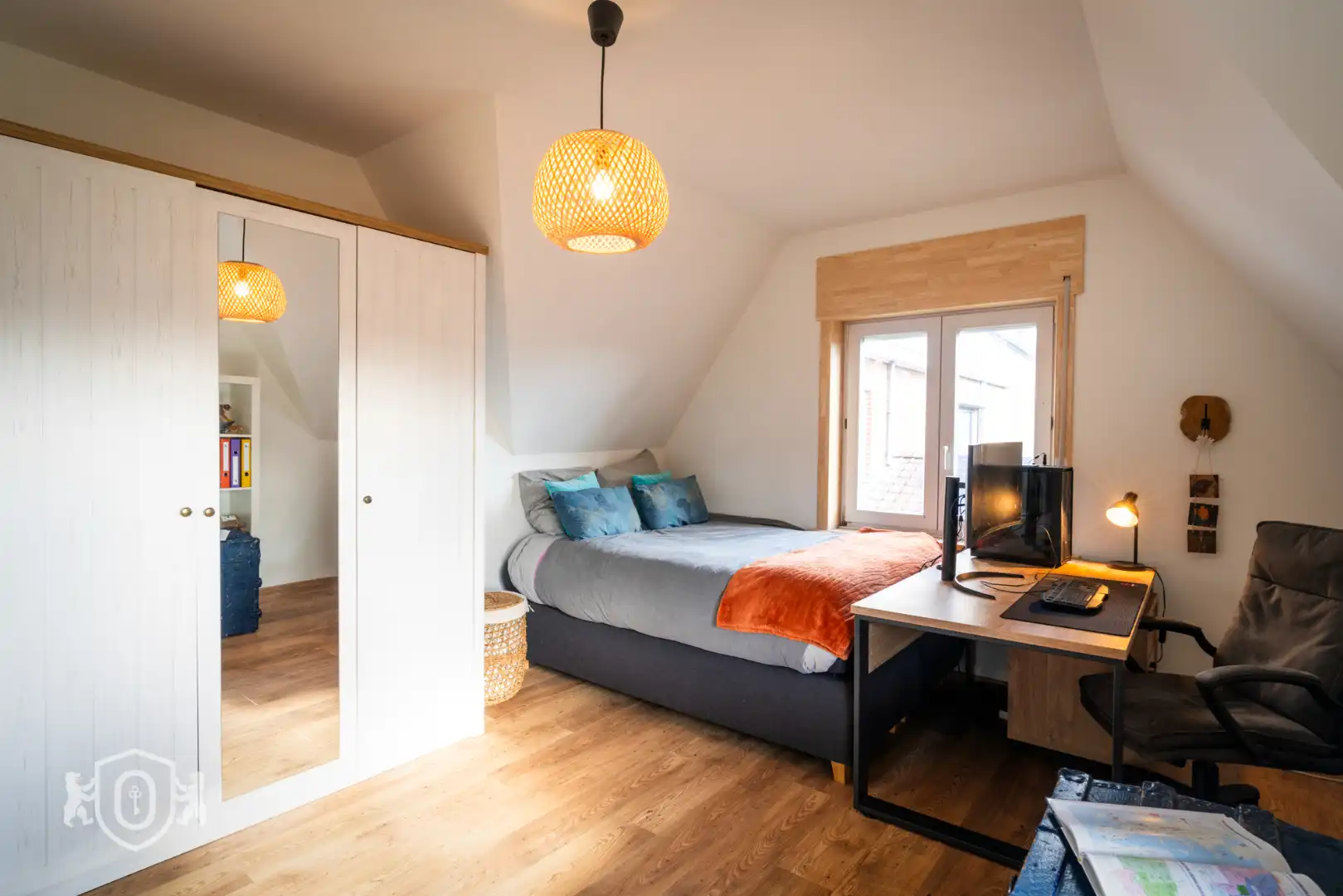 Vrijstaande 3-slpkr woning met tuin & bijgebouwen foto 17