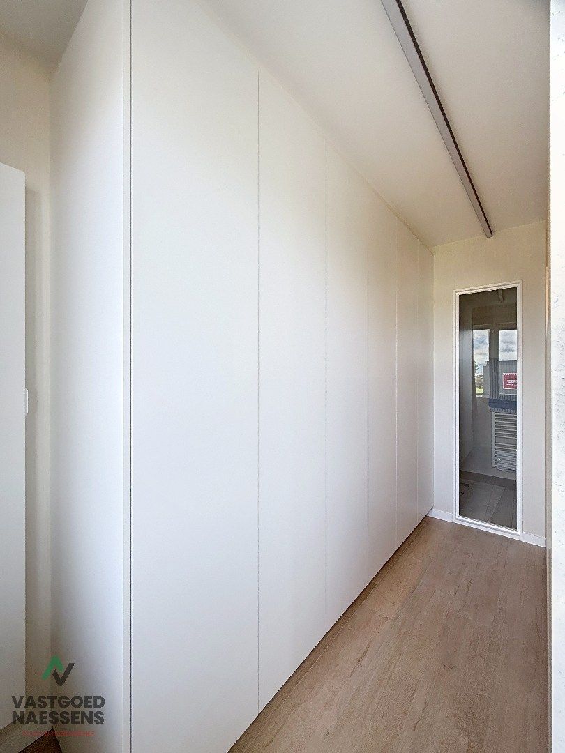 SCHITTEREND VERNIEUWD 3 SLPK APP MET ZICHT OP ZEE EN TERRAS foto 23