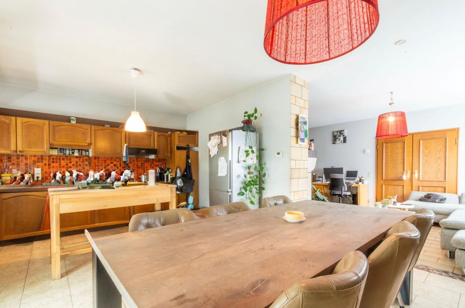 4-GEVEL WONING MET 4 SLAAPKAMERS + 2 BADKAMERS ! foto 4