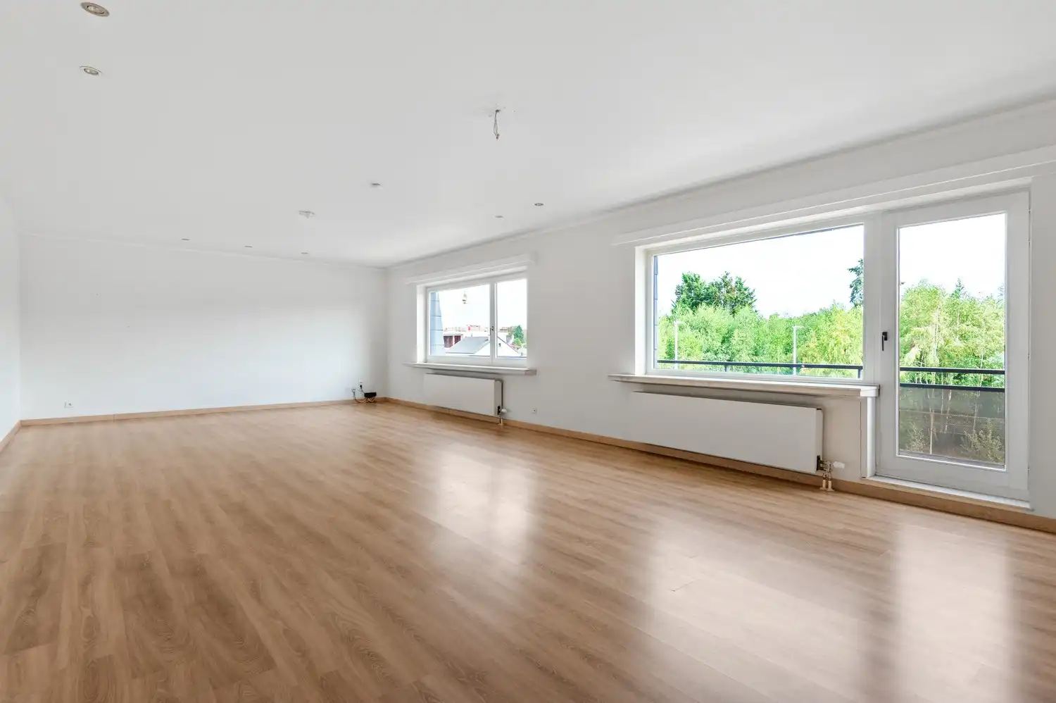 Riant duplex-appartement met 3 ruime slaapkamers en zolder te Schilde! foto 3