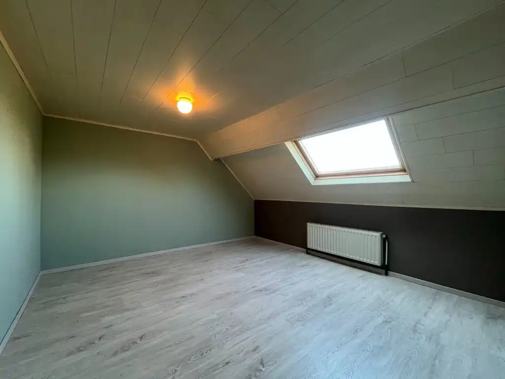 Langemark – Halfopen woning met 3 slaapkamers, tuin en carport foto 9